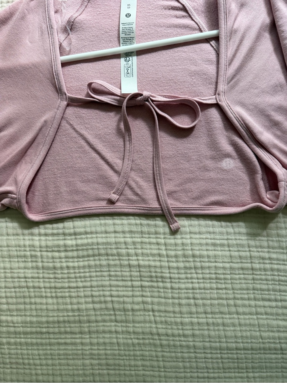 Lululemon BeCalm Shrug - Picture 3 of 4